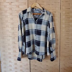 Mystree Button Up Blouse Size Small Lightweight Plaid